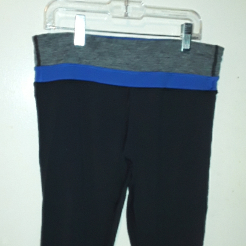 lululemon leggings.